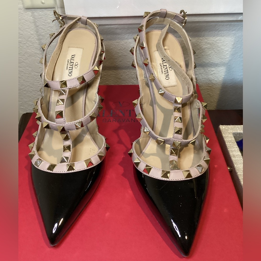 Valentino Garavani Rockstud T-Strap Pump 100mm